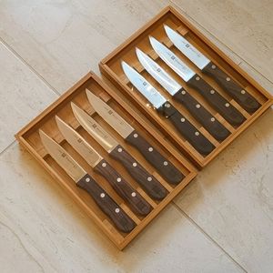 Zwilling J.A. Henckels Steak Knivea